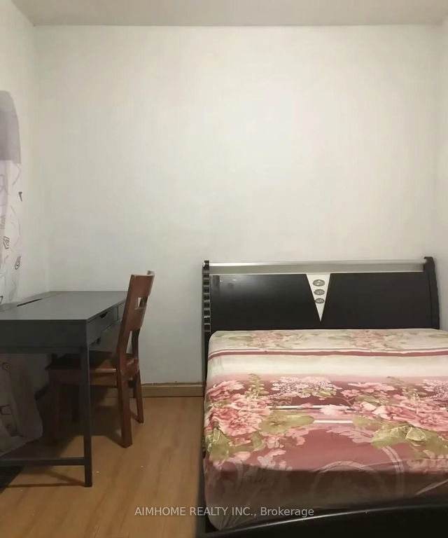 2nd FL Two Bedrooms - 137A MARKHAM Street