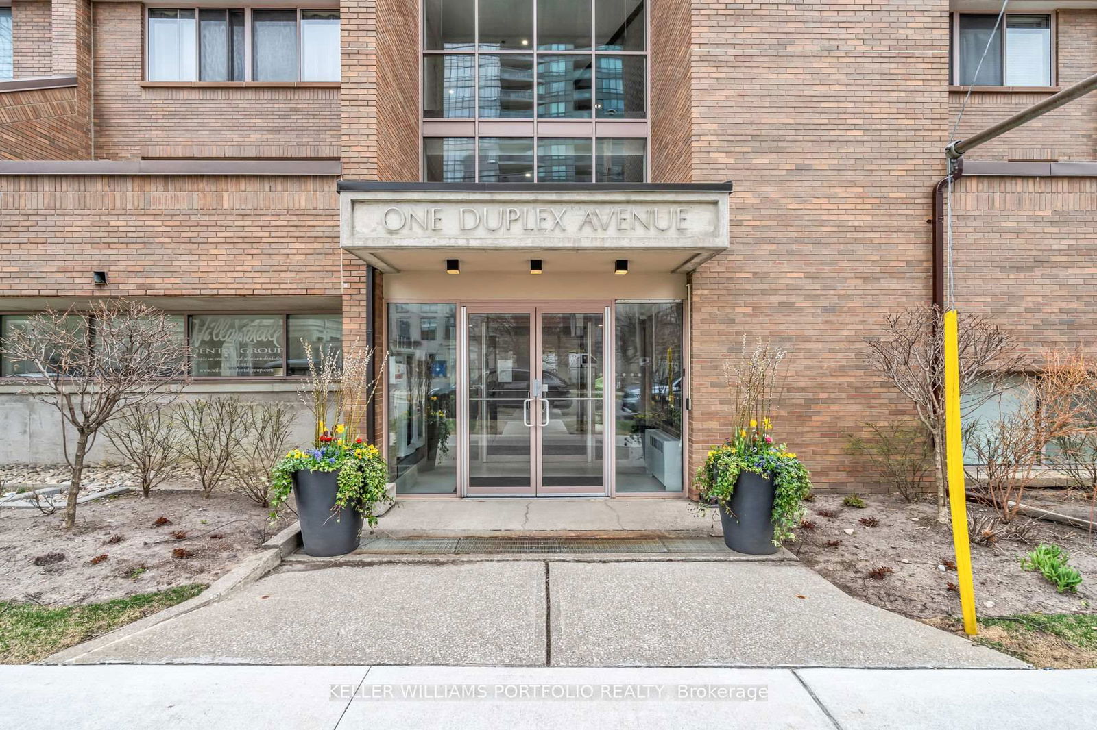 Condo for sale at 204-1 Duplex Avenue, Toronto, Newtonbrook West, M2M 4G6 - MLS: C12108099