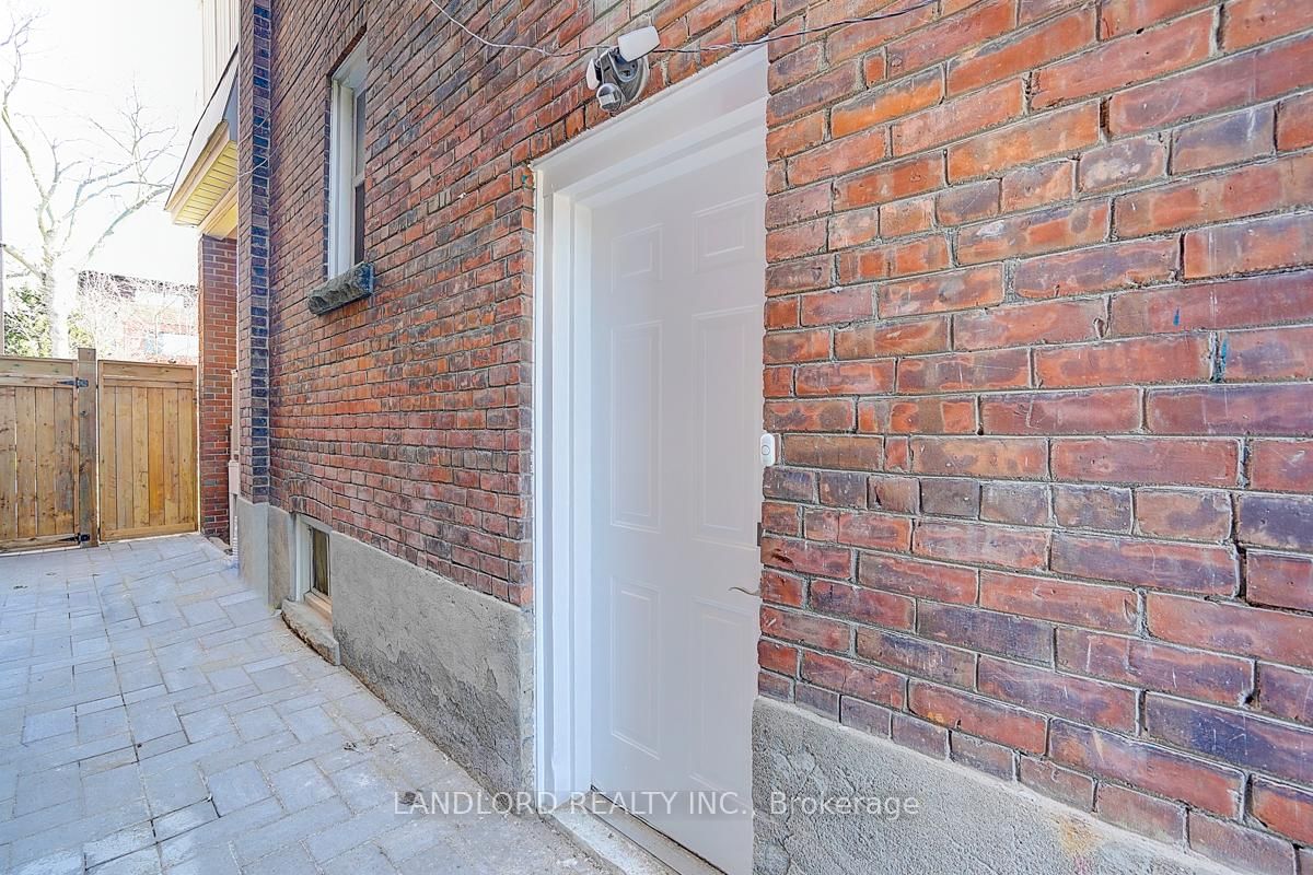 Semi-Detached House for lease at Lower Unit-75 Kendal Avenue, Toronto, Annex, M5R 1L8 - MLS: C12108111