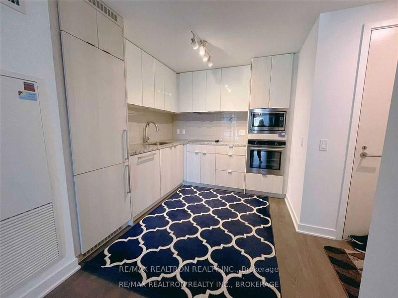 home for lease on 821-115 Blue Jays Way