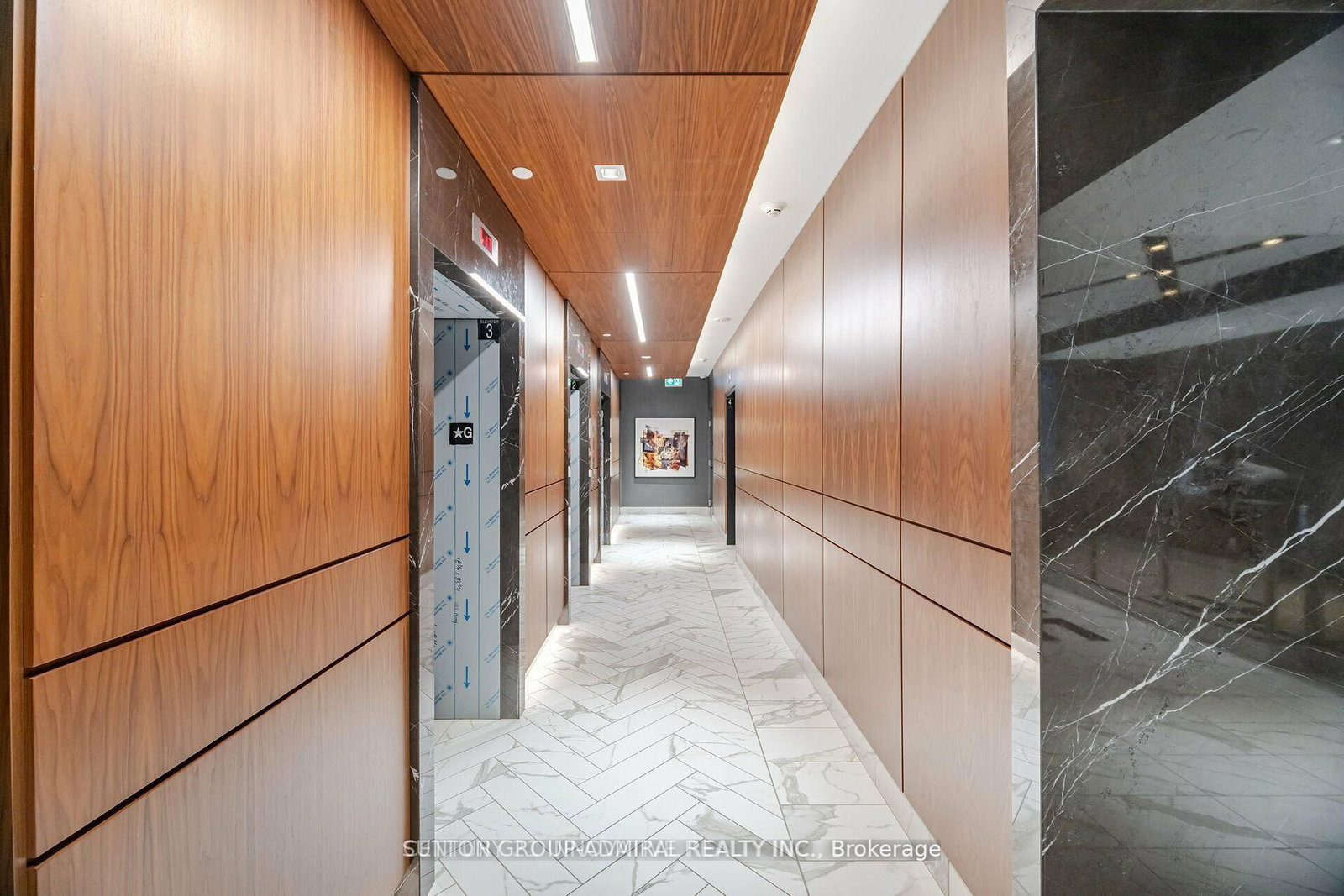 327 King Street W, Unit 601 - Photo 20