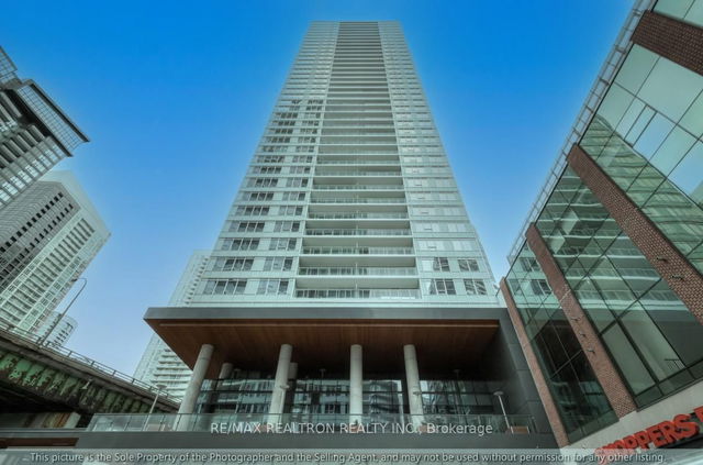 2507 - 17 Bathurst Street