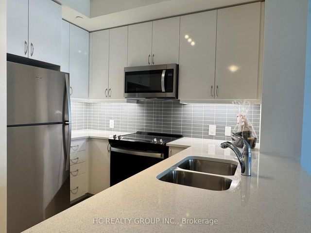 2612 - 4955 Yonge Street