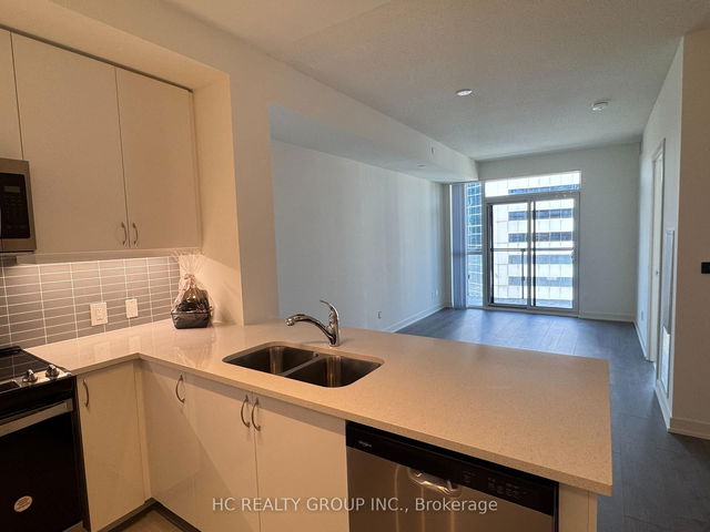 2612 - 4955 Yonge Street