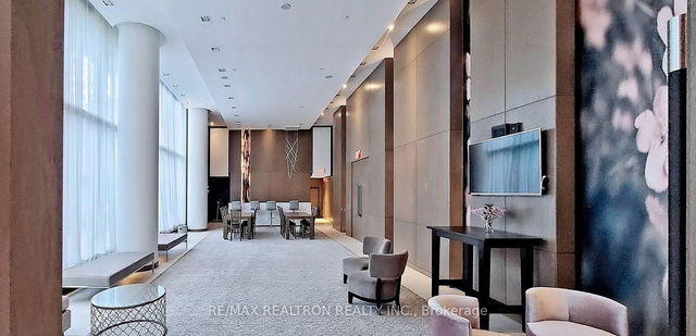 1115 - 121 Mcmahon Drive
