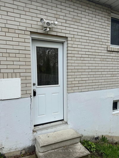 Unit #Lower — 15 Grove Park Cres, Toronto - Don Valley Village image-0-3