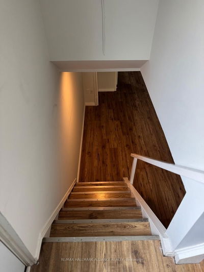 Unit #Lower — 15 Grove Park Cres, Toronto - Don Valley Village image-0-4