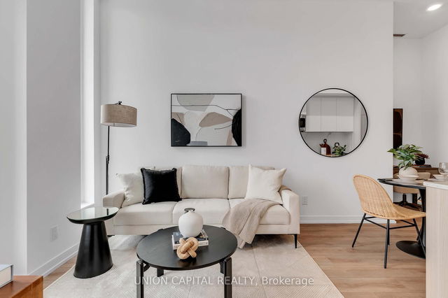 207 - 500 Dupont Street