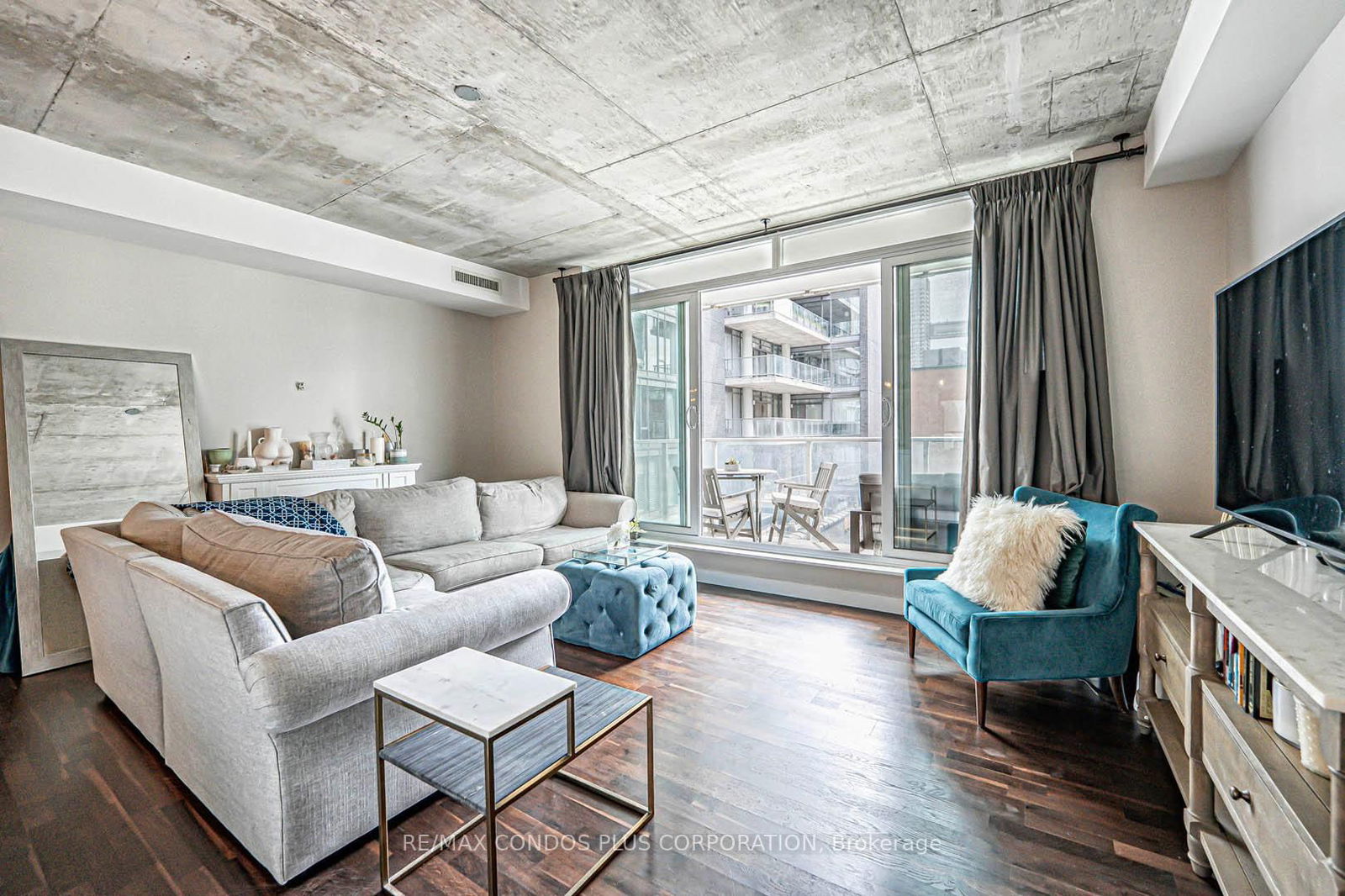 Condo for sale at 424-75 Portland Street, Toronto, Waterfront Communities C1, M5V 2M9 - MLS: C12108627