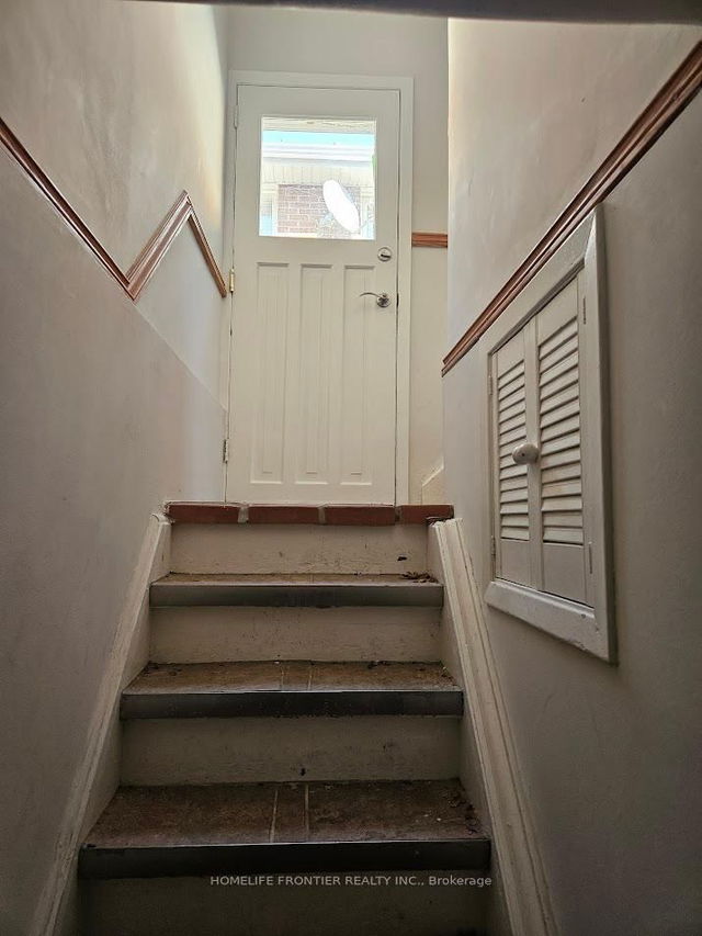 205 Burnett Avenue