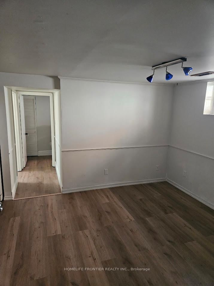 205 Burnett Ave, Toronto, M2N 1V7 | Image 3