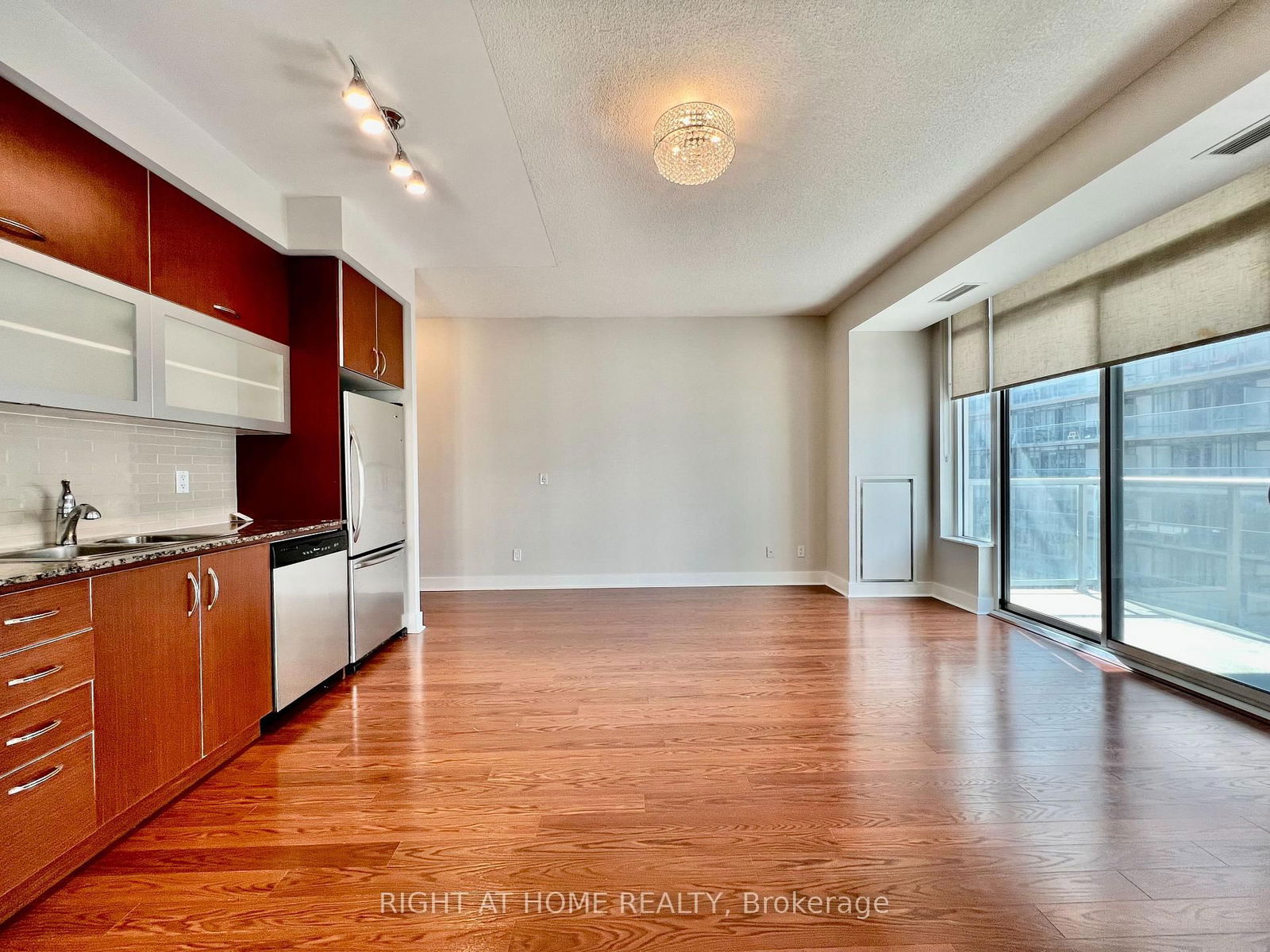 Condo for sale at 606-90 Stadium Road, Toronto, Niagara, M5V 3W5 - MLS: C12108779