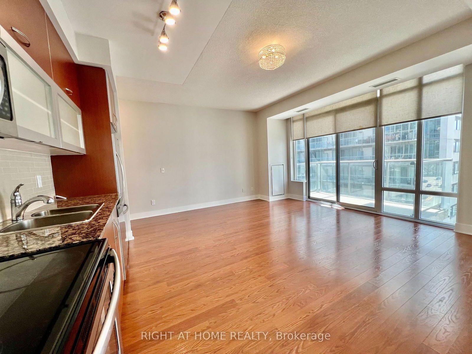 Condo for sale at 606-90 Stadium Road, Toronto, Niagara, M5V 3W5 - MLS: C12108779
