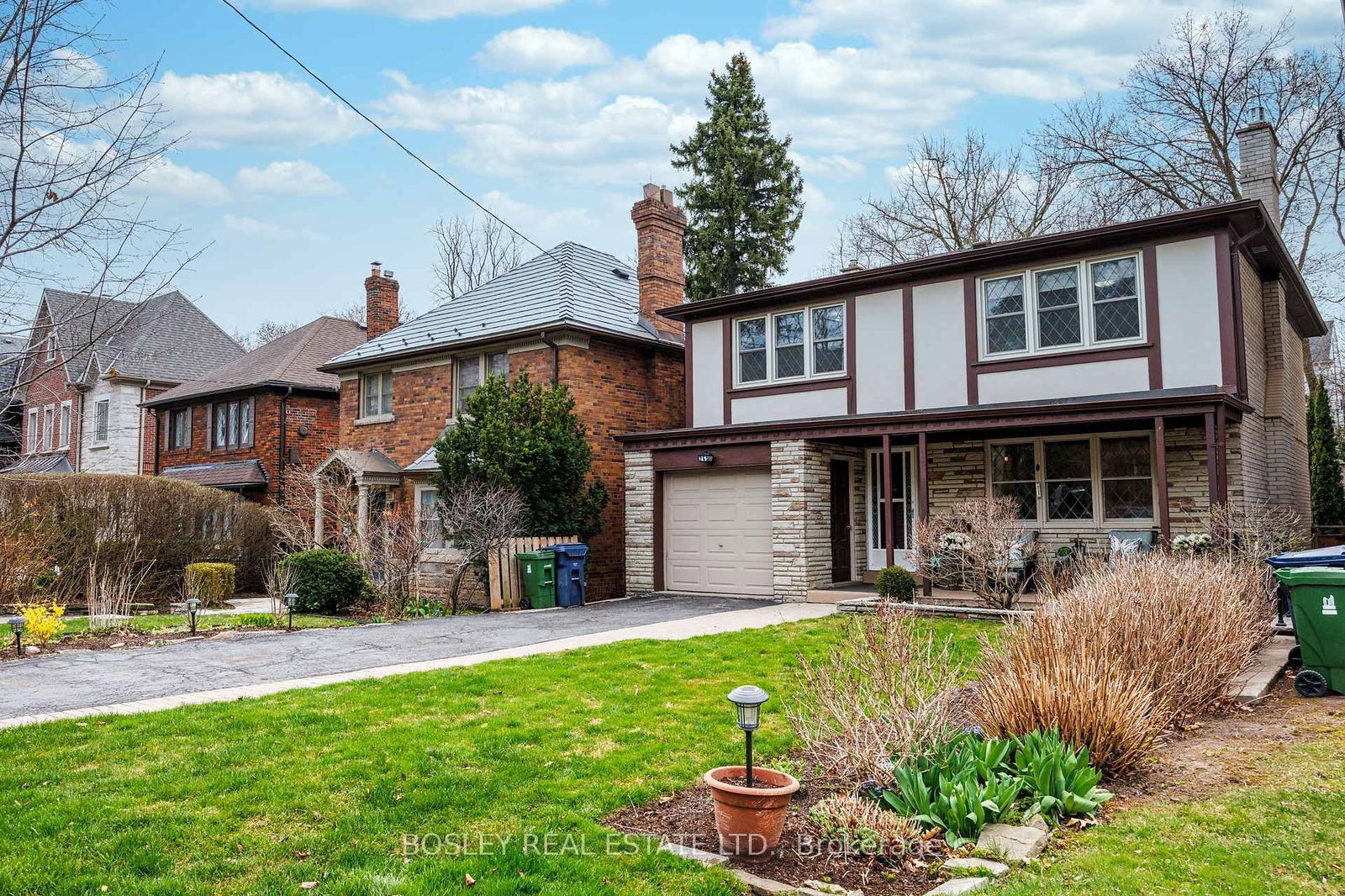Detached House for sale at 265 Chaplin Crescent, Toronto, Forest Hill South, M5P 1B1 - MLS: C12108838