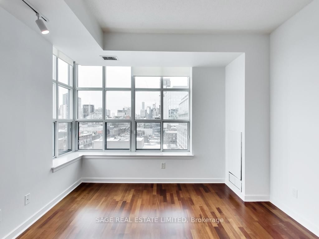 Condo for lease at 910-438 Richmond Street, Toronto, Waterfront Communities C1, M5V 3S6 - MLS: C12108933
