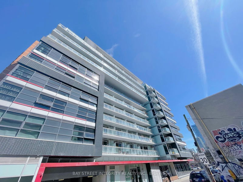 home for lease on 208-10 Willison Square