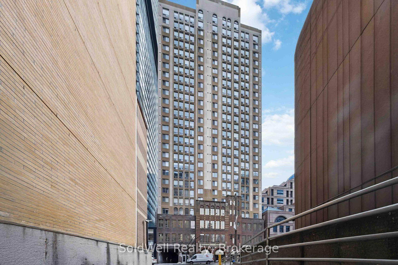 Condo for sale at 1802-25 Grenville Street, Toronto, Bay Street Corridor, M4Y 2X5 - MLS: C12109264
