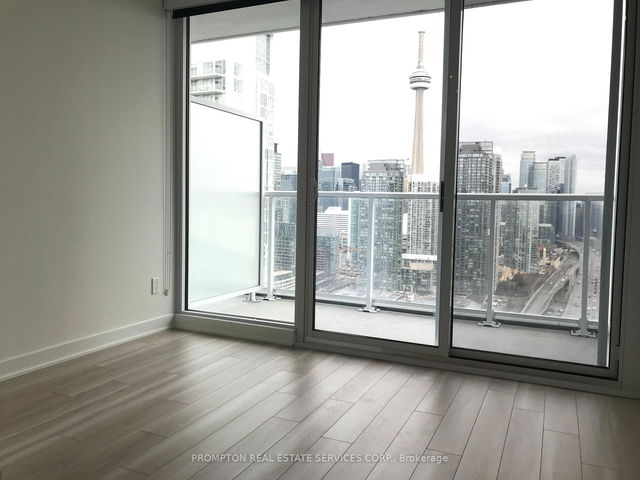 3712 - 17 Bathurst Street