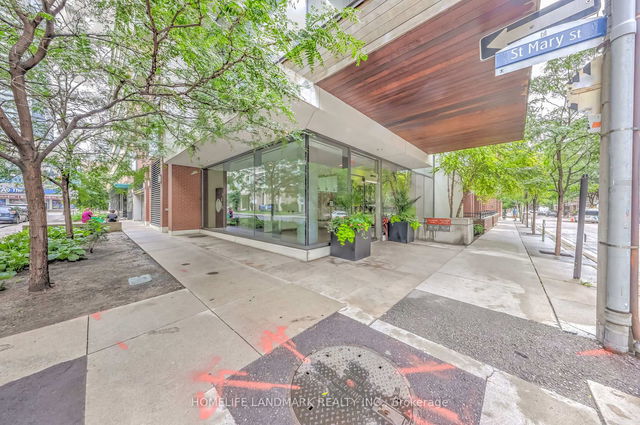 3405 - 75 St Nicholas Street