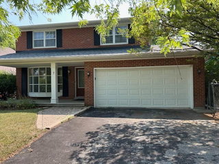 7 Whitehorn Crescent