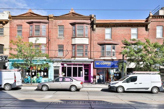 3F - 550 College Street