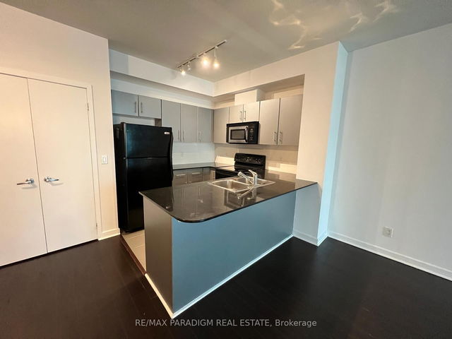 2701 - 12 Yonge Street