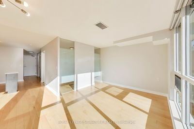Unit 911 — 320 Richmond St, Toronto - Moss Park image-0-1