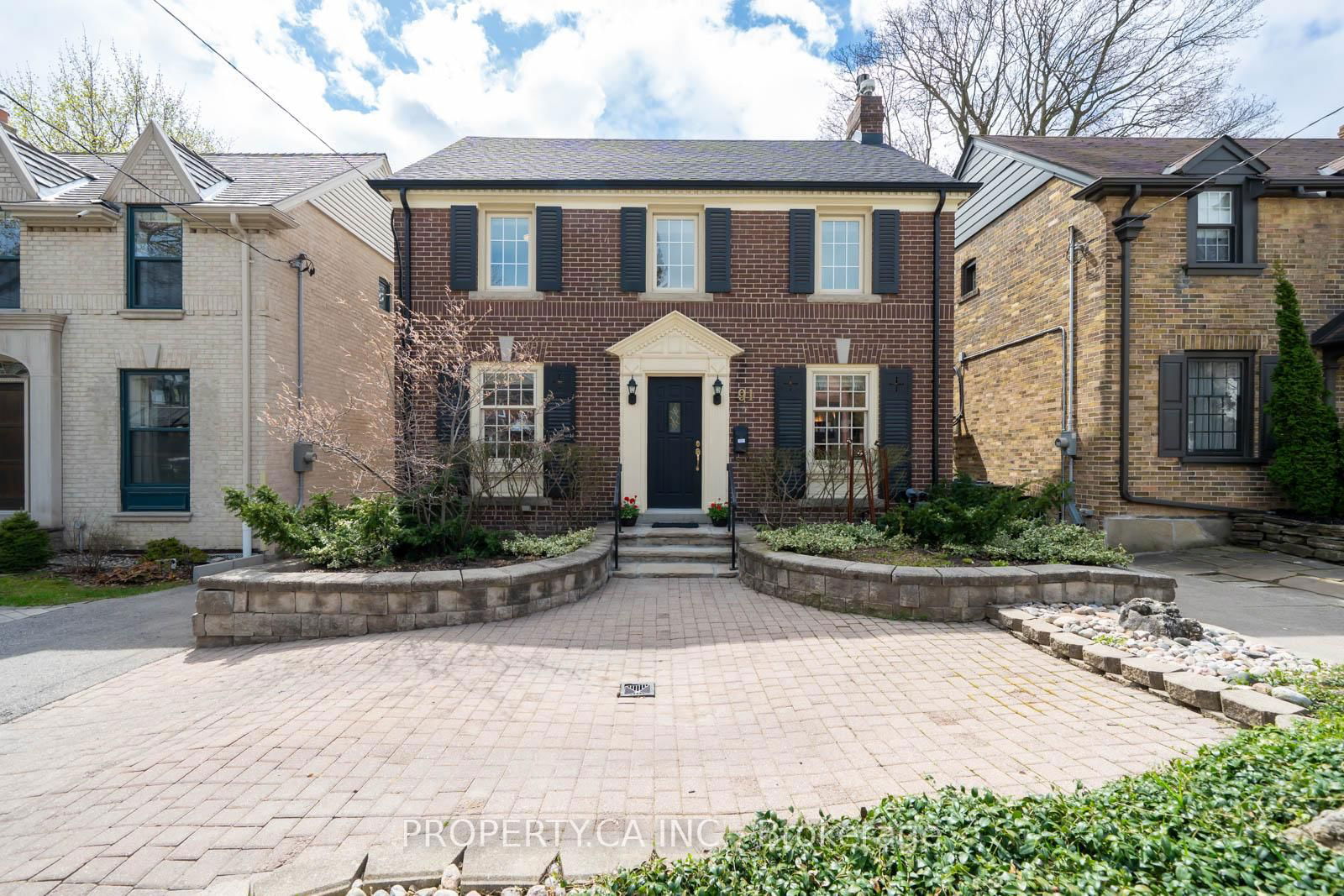 Detached House sold at 91 Roe Avenue, Toronto, Lawrence Park North, M5M 2H6 - MLS: C12109600