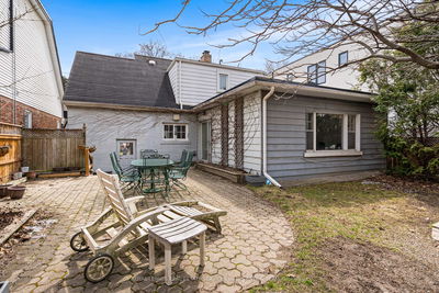 16 Burnham Rd, Toronto - Leaside image-0-3