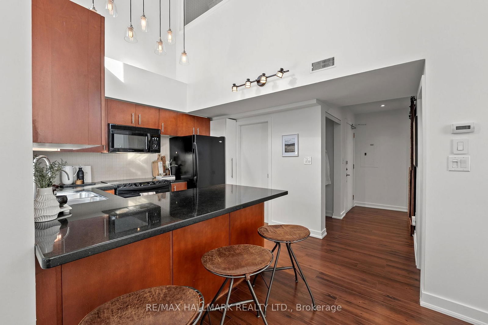 Condo for sale at 302-21 Earl Street, Toronto, North St. James Town, M4Y 3C8 - MLS: C12109655