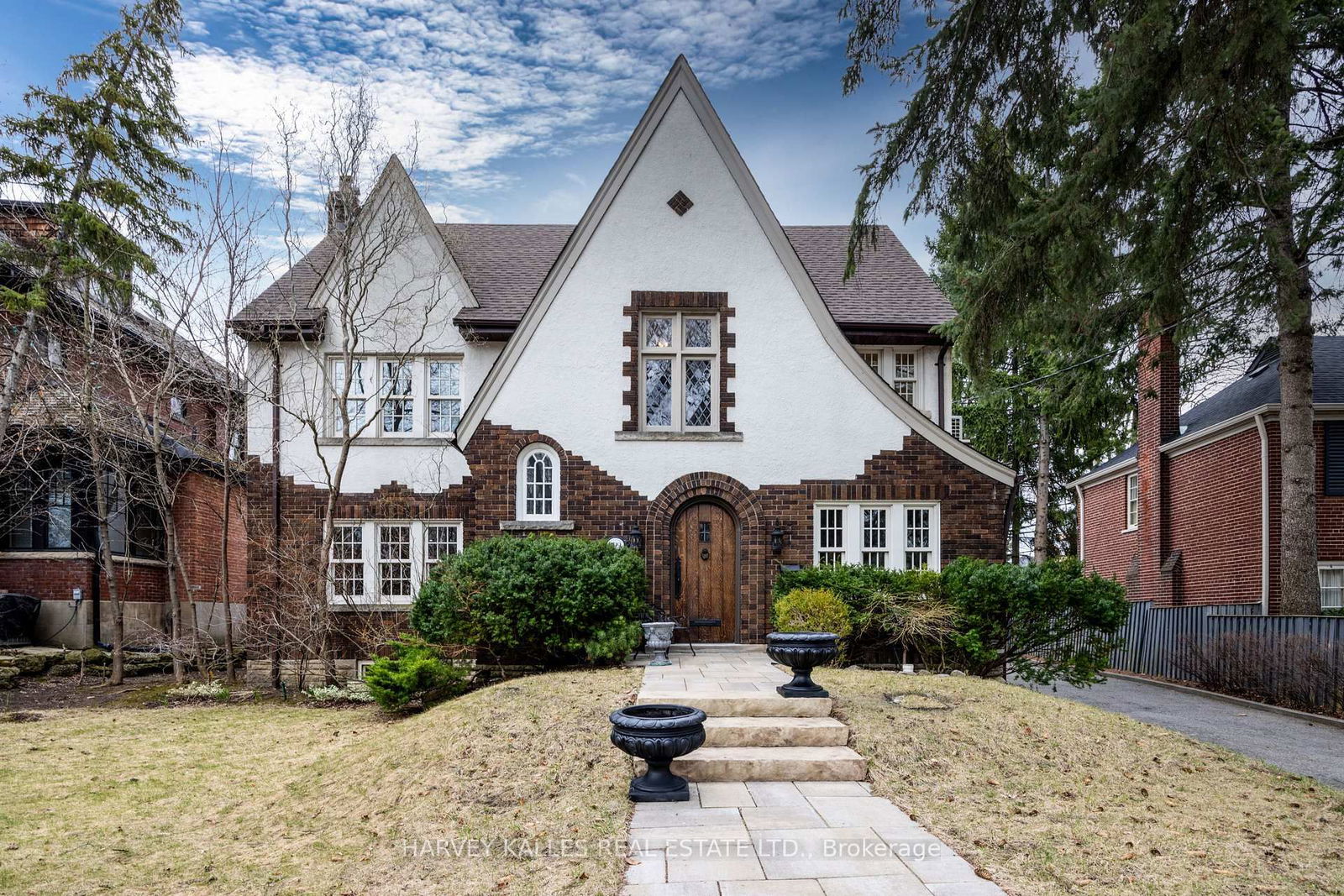 Detached House for sale at 199 Alexandra Boulevard, Toronto, Lawrence Park South, M4R 1M3 - MLS: C12109656