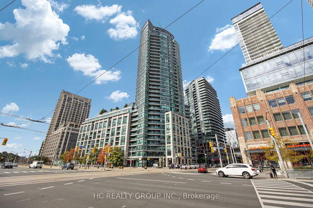 2206 - 600 Fleet Street