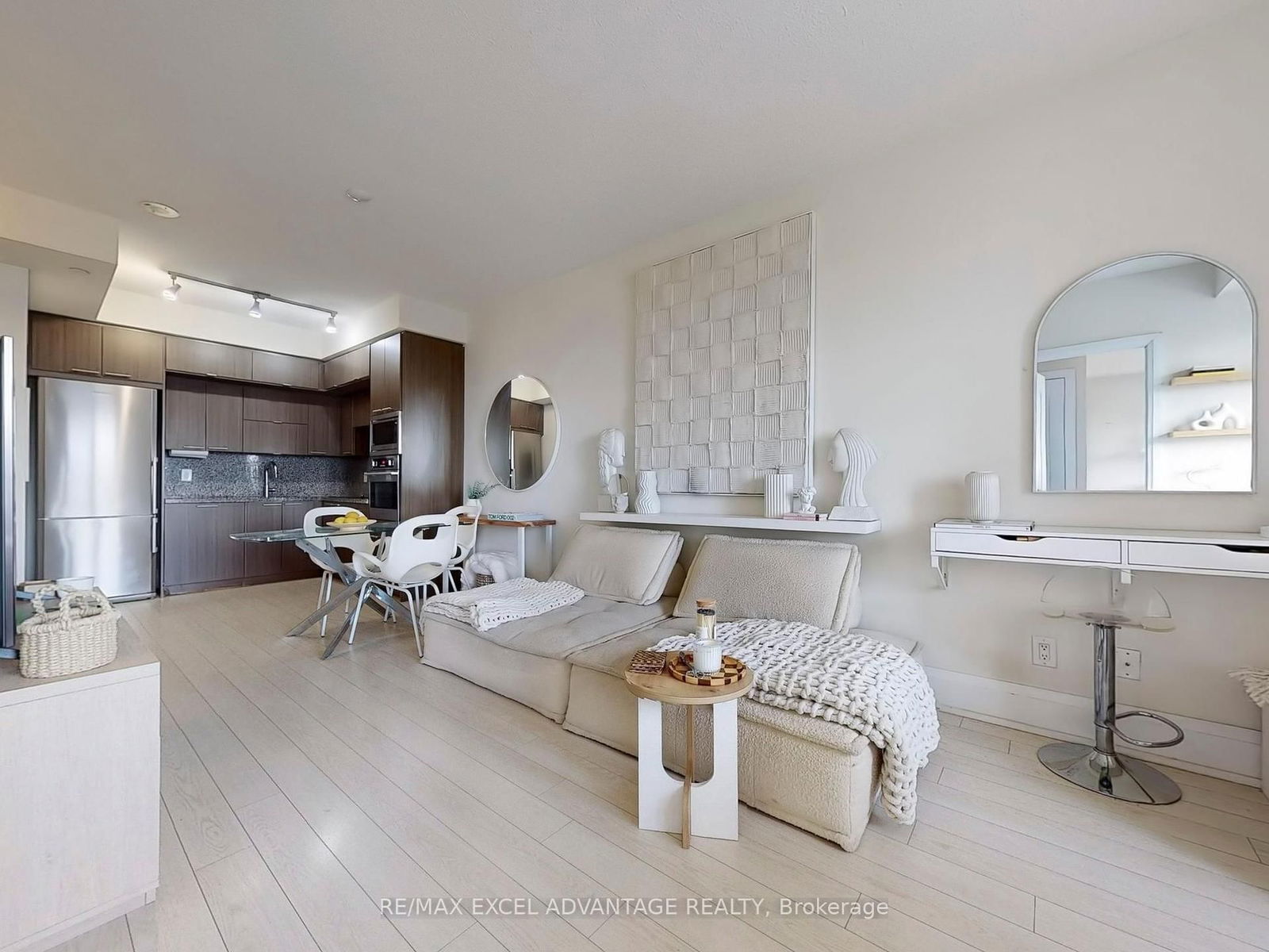 Condo for lease at 826-120 Harrison Garden Boulevard, Toronto, Willowdale East, M2N 0H1 - MLS: C12109825