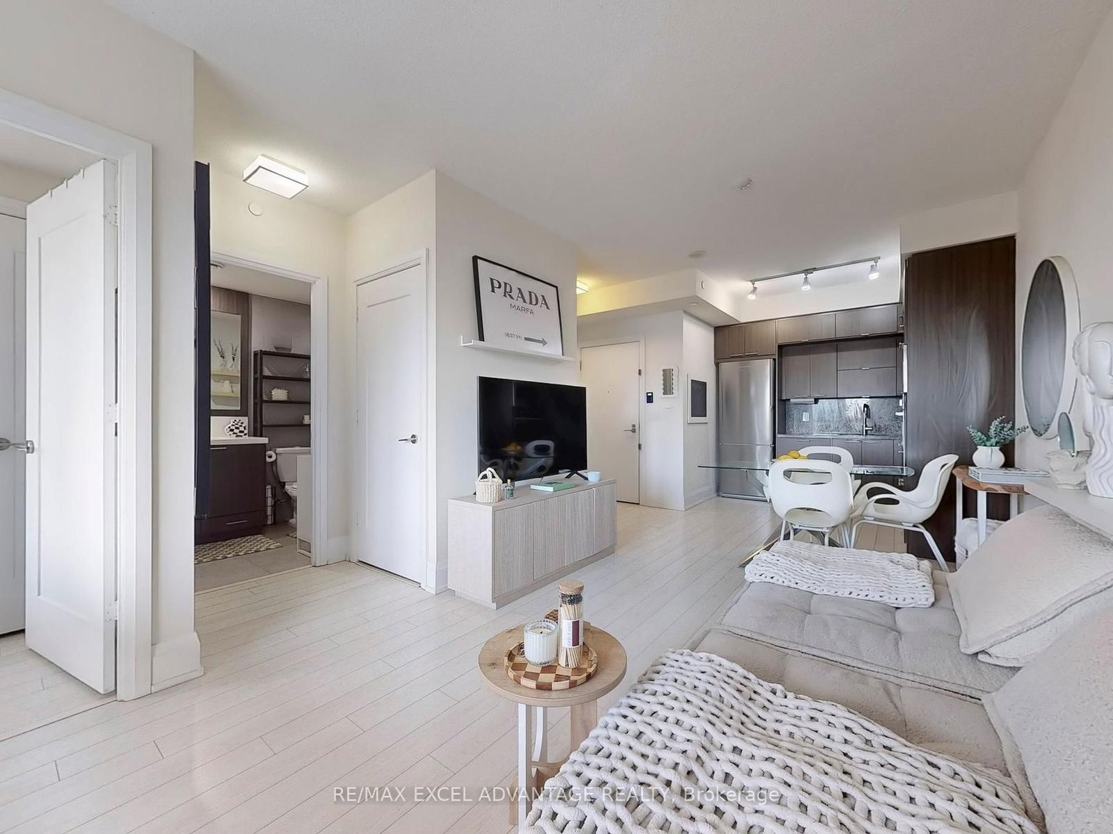 Condo for lease at 826-120 Harrison Garden Boulevard, Toronto, Willowdale East, M2N 0H1 - MLS: C12109825
