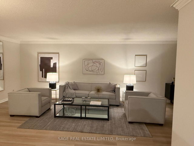 504 - 2900 Yonge Street