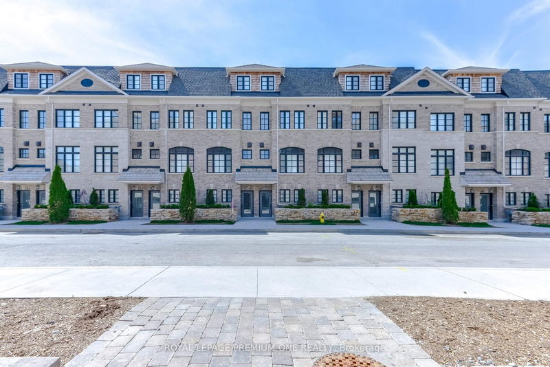 home for lease on 44-21 Salvador Allende Crescent