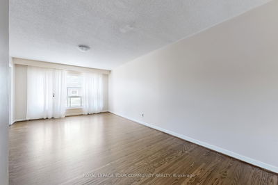 Unit Upper — 23 Fontainbleau Dr, Toronto - Newtonbrook West image-0-4