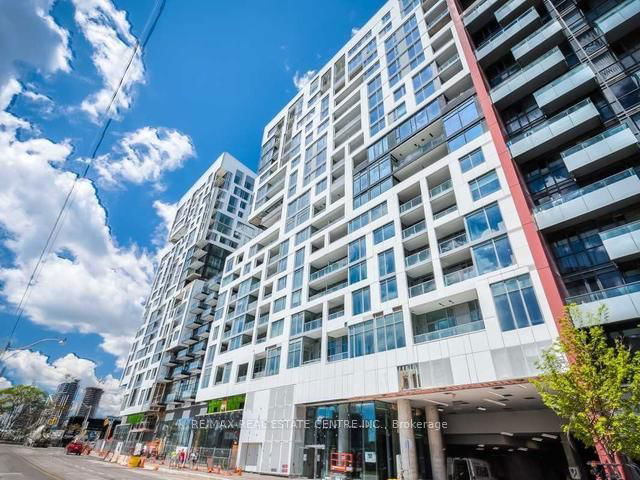 819W - 27 Bathurst Street