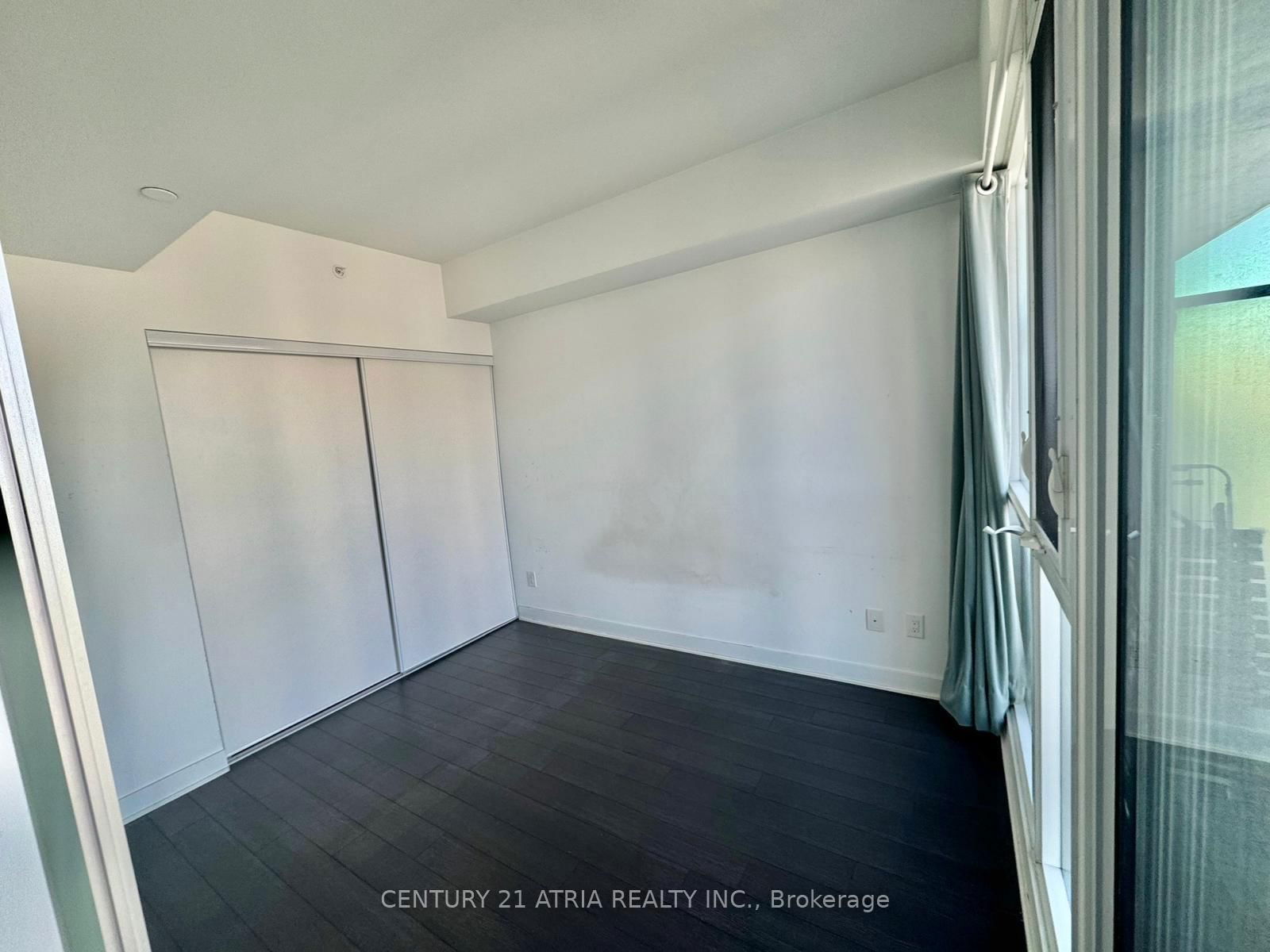 Condo for lease at 3507-290 Adelaide Street, Toronto, Waterfront Communities C1, M5V 1P6 - MLS: C12110218