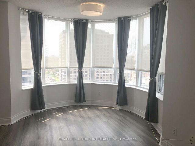 1518 - 15 northtown Way