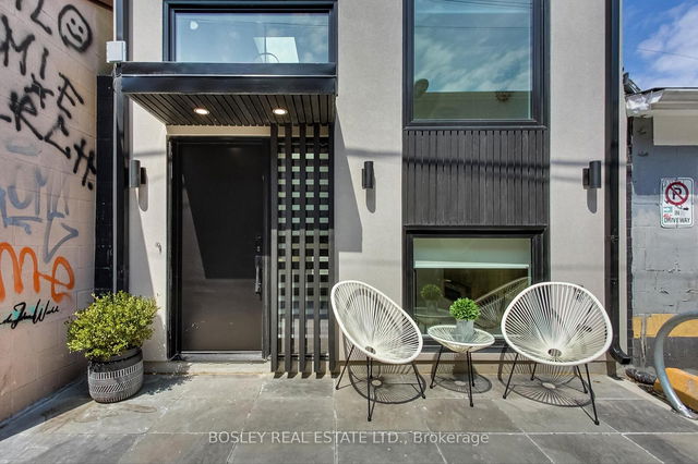 13R Mansfield Avenue