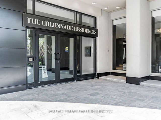 1218 - 131 Bloor Street
