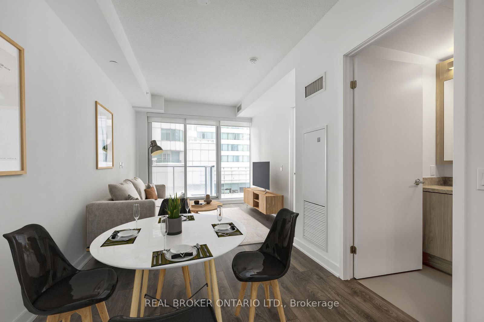 Condo for sale at 1207-125 Blue Jays Way, Toronto, Waterfront Communities C1, M5V 0N5 - MLS: C12110510