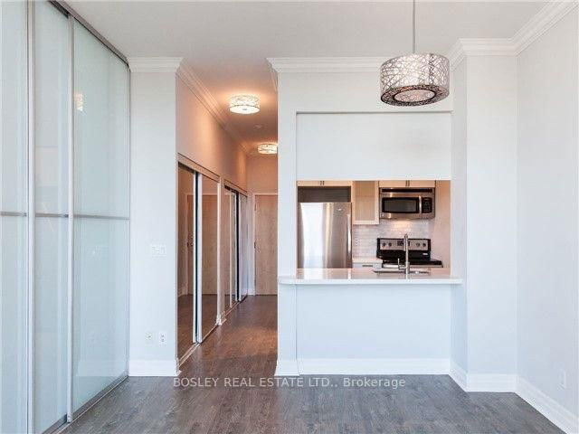 PH206 - 8 Scollard Street