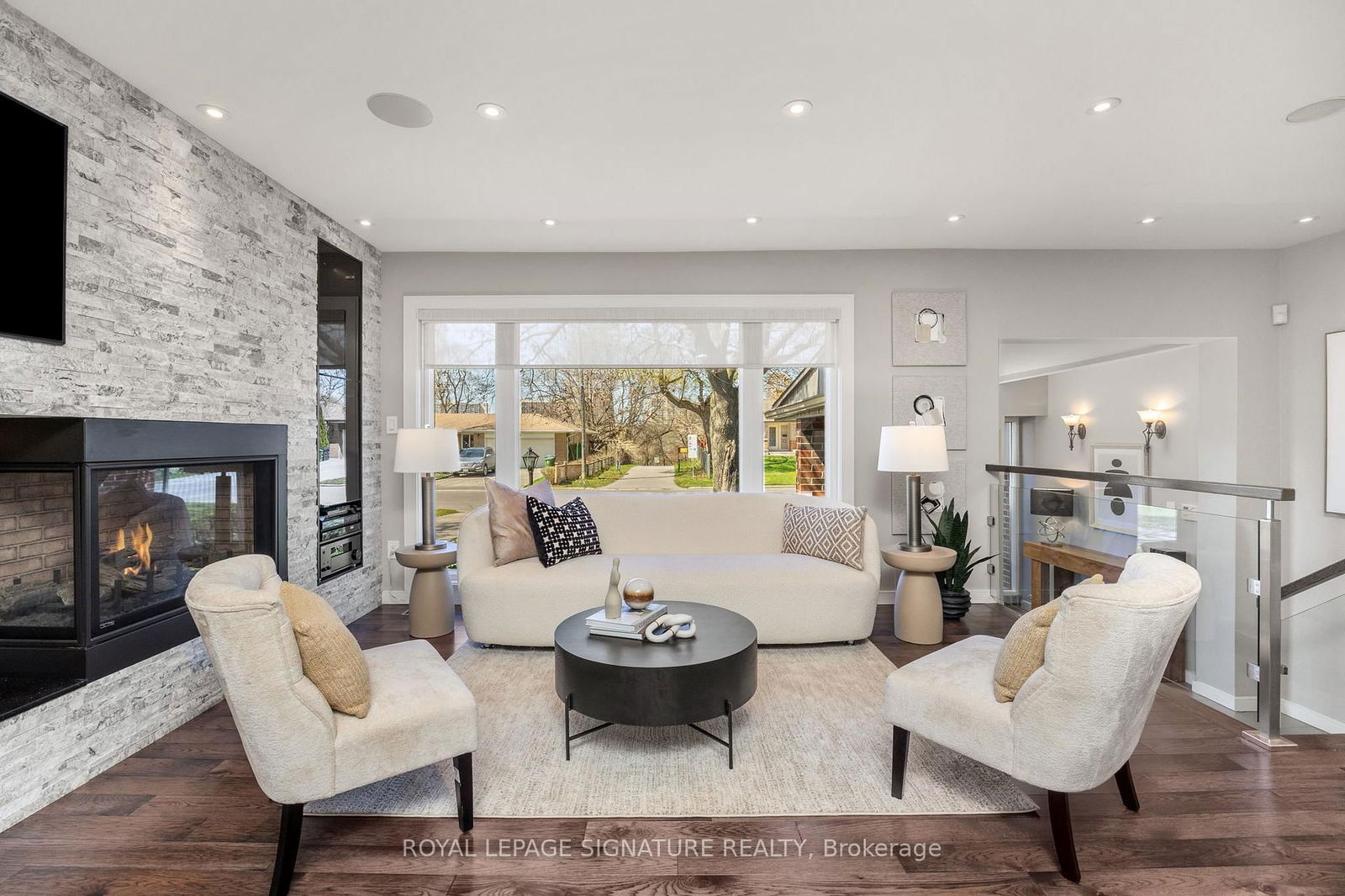 Detached House sold at 30 Pitcairn Crescent, Toronto, Victoria Village, M4A 1P4 - MLS: C12110728