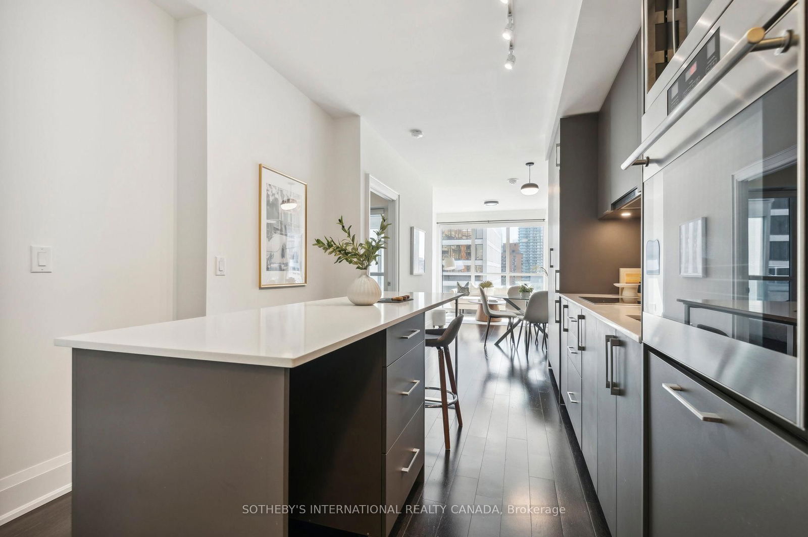 Condo leased at 1201-88 Cumberland Street, Toronto, Annex, M5R 0C8 - MLS: C12110812
