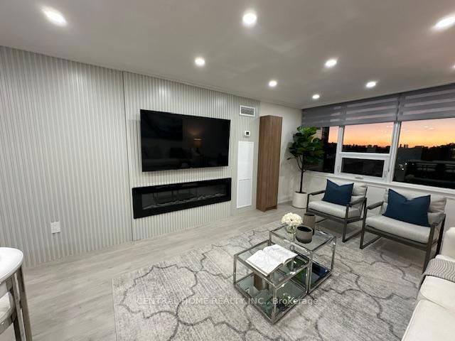605 - 55 Skymark Drive