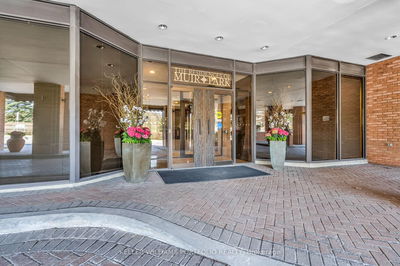Unit 708 — 2900 Yonge St, Toronto - Lawrence Park South image-0-1