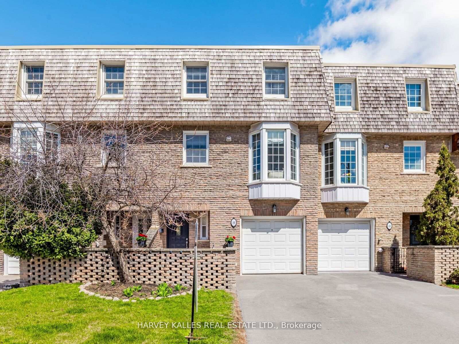 Townhouse for sale at 44 Farmstead Road, Toronto, St. Andrew-Windfields, M2L 2G2 - MLS: C12111227
