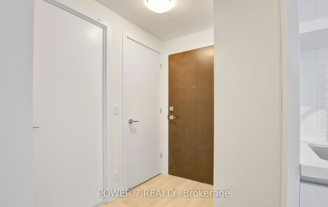 2807 - 2221 Yonge Street